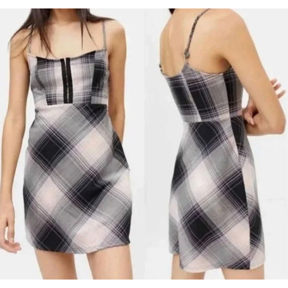 Urban Outfitters Women's Keya Plaid Hook & Eye Mini Dress Pink Black Size L - Picture 1 of 14